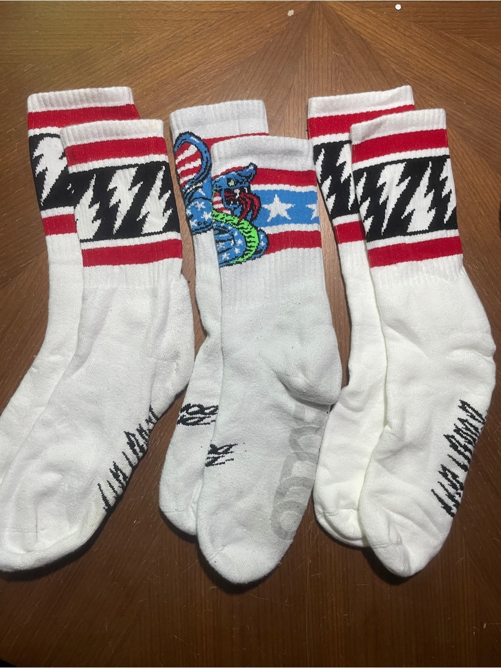 Socco White Athletic Crew Socks with Grateful Dead Accents